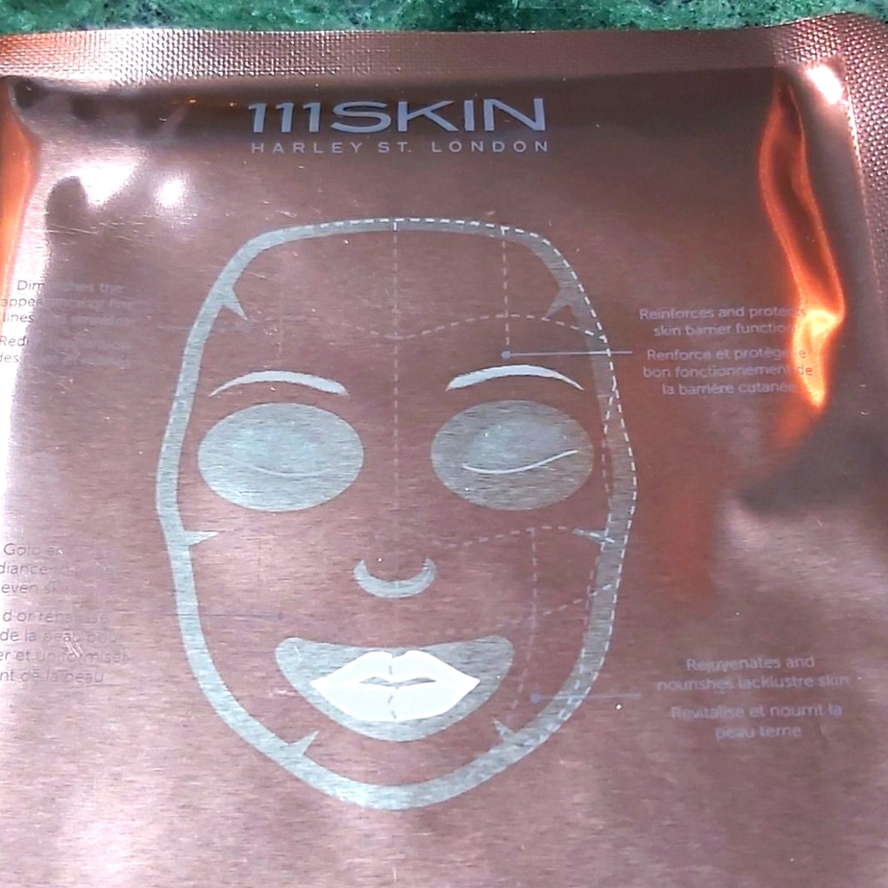 111Skin face mask